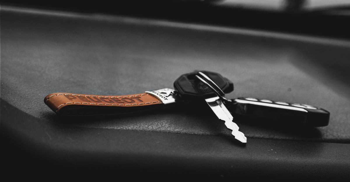 Hyundai car key fob — Burlington Locksmiths
