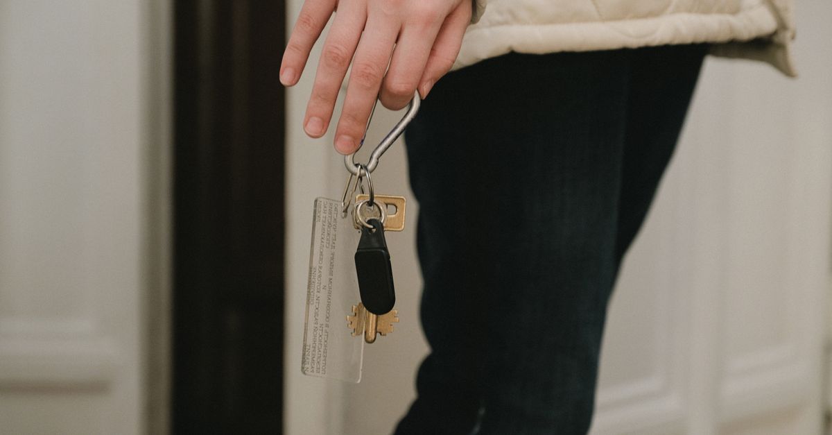 key maker professional — Burlington Locksmiths