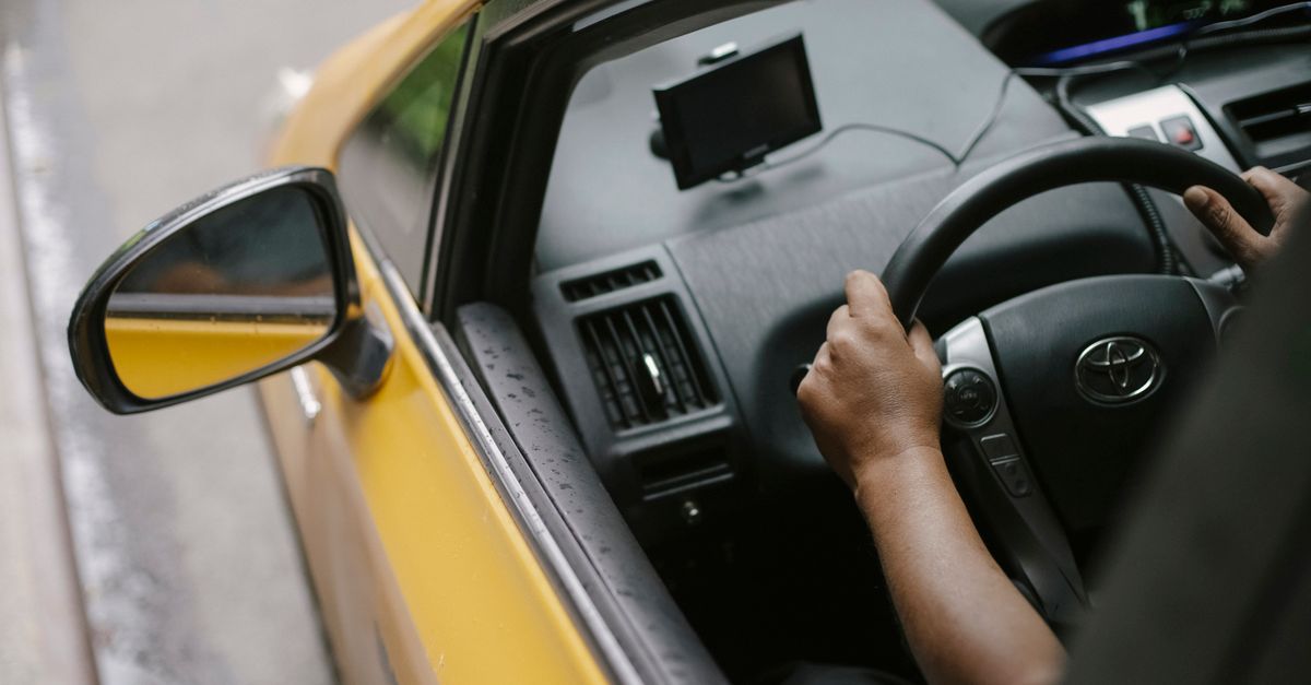 Serving Burlington Drivers Around the Clock — From the Waterfront to the 407 — Burlington Locksmiths